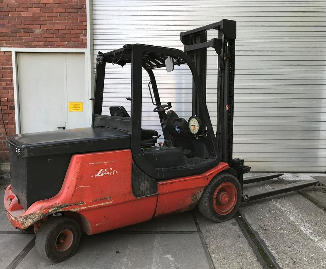Elektro-Gabelstapler LINDE - Elektrostapler: das Bild 3 Elektro-Gabelstapler LINDE - Elektrostapler: das Bild 3