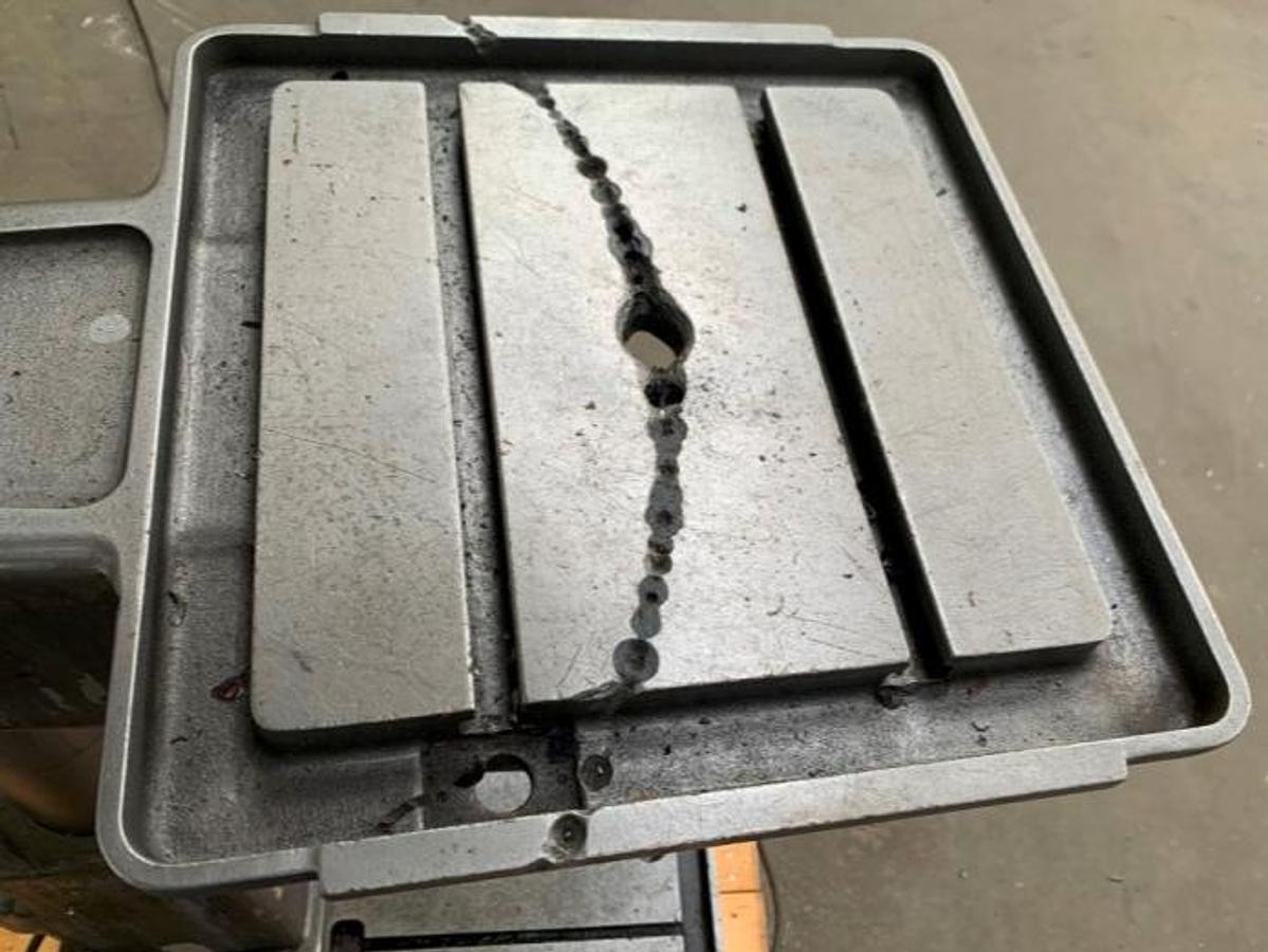 Säulenbohrmaschine IXION - Standbohrmaschine: das Bild 4 Säulenbohrmaschine IXION - Standbohrmaschine: das Bild 4