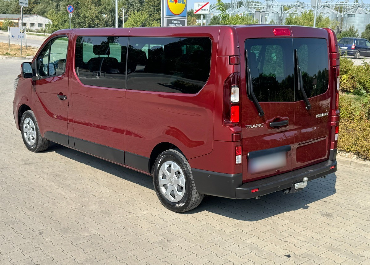 Renault Trafic Long 9 osobowy 2.0 DCI 170KM AUTOMAT NAWIEWY Salon PL FV23 NOWY - Kleinbus, Personentransporter: das Bild 4 Renault Trafic Long 9 osobowy 2.0 DCI 170KM AUTOMAT NAWIEWY Salon PL FV23 NOWY - Kleinbus, Personentransporter: das Bild 4