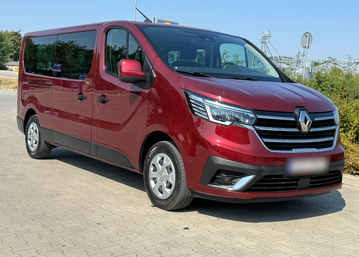 Renault Trafic Long 9 osobowy 2.0 DCI 170KM AUTOMAT NAWIEWY Salon PL FV23 NOWY - Kleinbus, Personentransporter: das Bild 1 Renault Trafic Long 9 osobowy 2.0 DCI 170KM AUTOMAT NAWIEWY Salon PL FV23 NOWY - Kleinbus, Personentransporter: das Bild 1