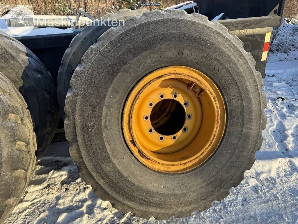 Goodyear GP-40 Däck med fälg till hjullastare - Reifen für Baumaschine: das Bild 3 Goodyear GP-40 Däck med fälg till hjullastare - Reifen für Baumaschine: das Bild 3