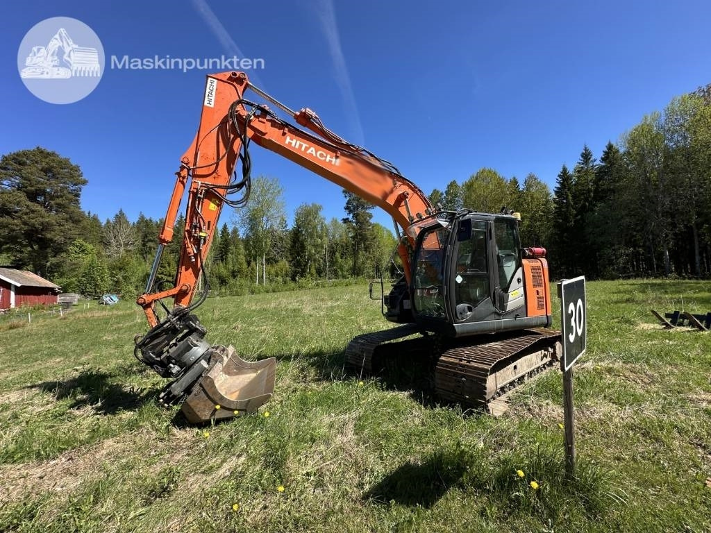 Hitachi ZX 135 US-6 - Kettenbagger: das Bild 1 Hitachi ZX 135 US-6 - Kettenbagger: das Bild 1