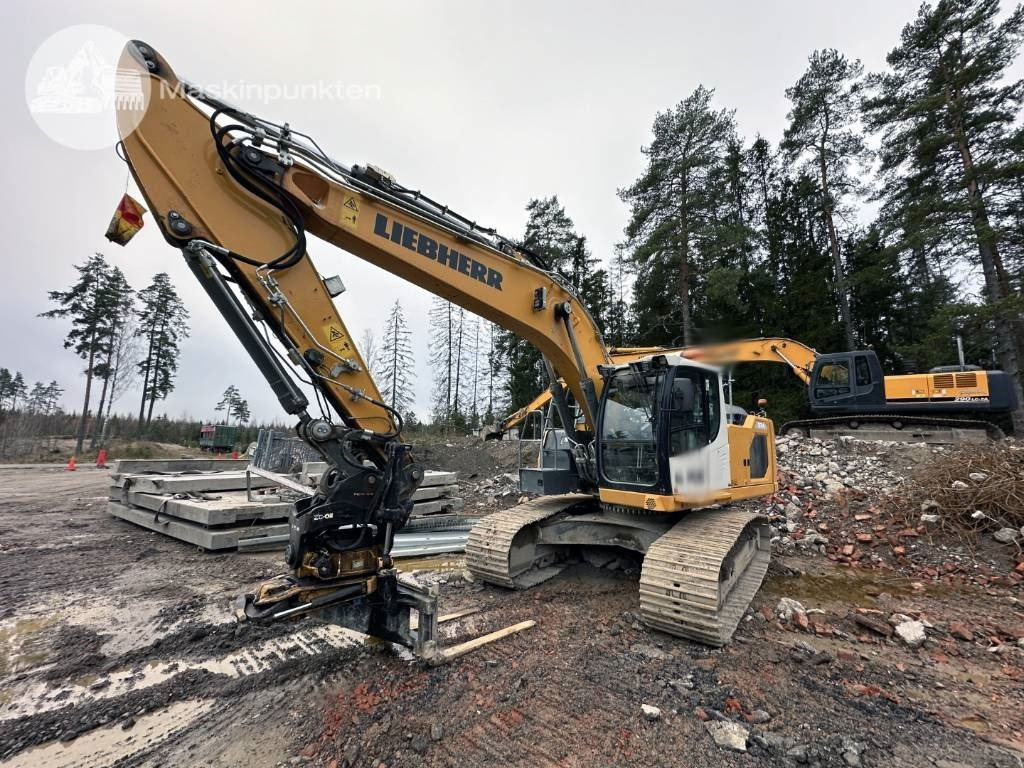 Liebherr R 924 LC - Kettenbagger: das Bild 2 Liebherr R 924 LC - Kettenbagger: das Bild 2