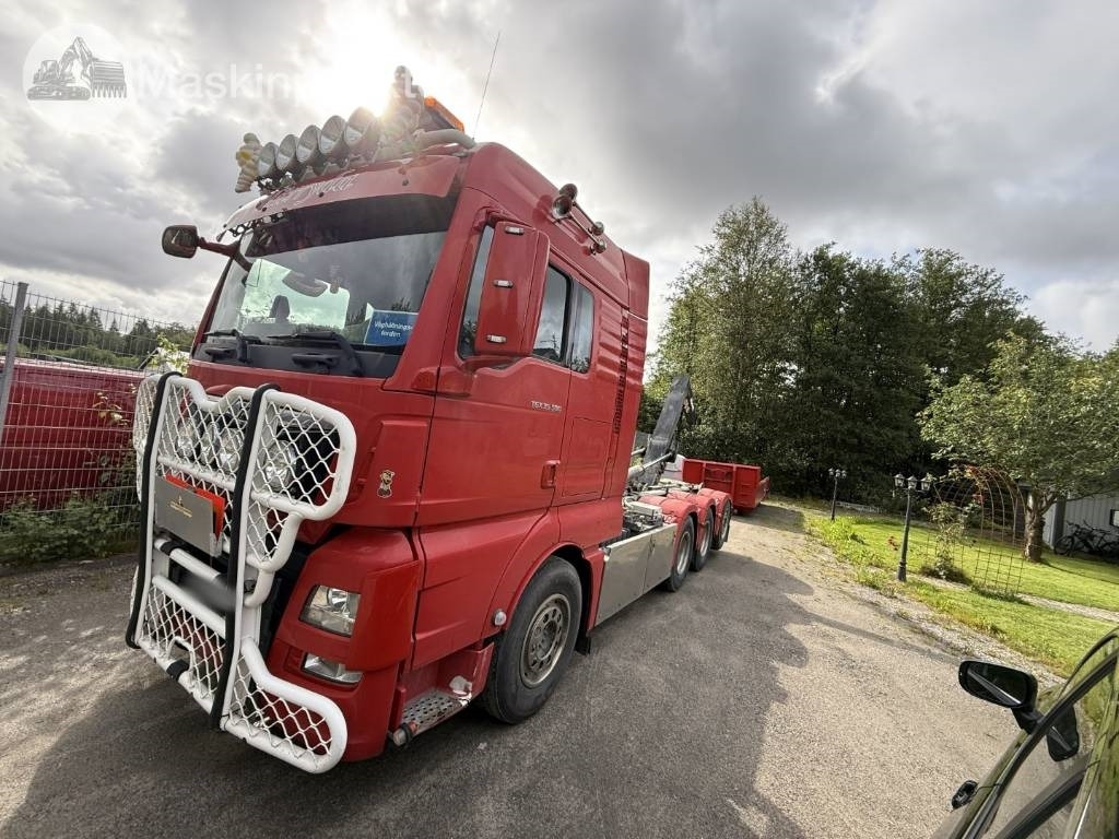 MAN TGX 35.500 EKIPAGE - Abrollkipper: das Bild 3 MAN TGX 35.500 EKIPAGE - Abrollkipper: das Bild 3