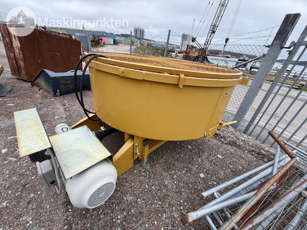 Mammut TM 200 Betongblandare - Betonmischer: das Bild 1 Mammut TM 200 Betongblandare - Betonmischer: das Bild 1