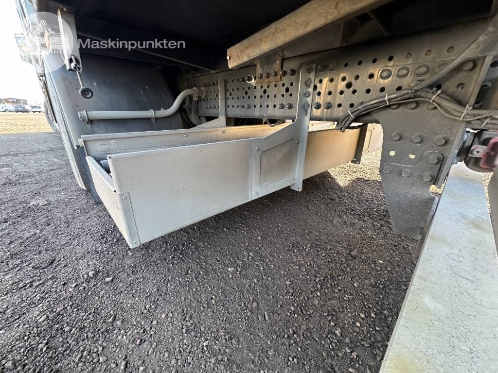 Autokran Mercedes-Benz 2543: das Bild 13