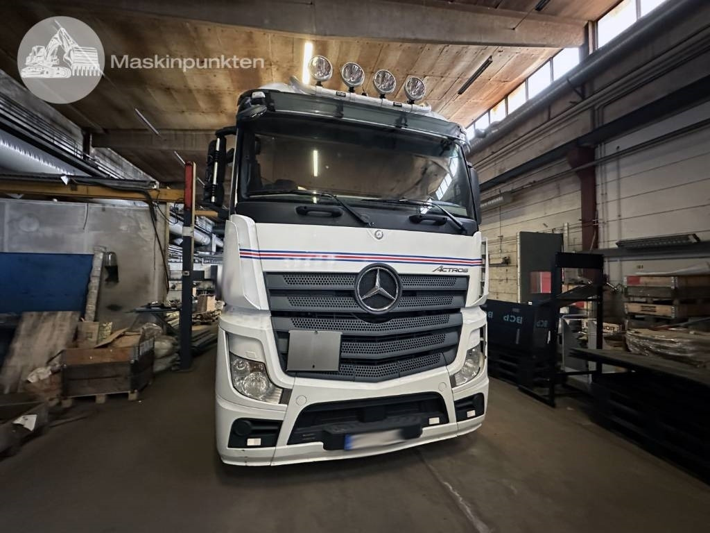 Mercedes-Benz Actros 2545 - Koffer LKW: das Bild 2 Mercedes-Benz Actros 2545 - Koffer LKW: das Bild 2