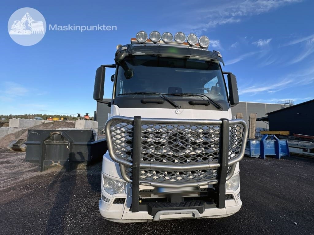 Mercedes-Benz Arocs 3251 - Abrollkipper: das Bild 4 Mercedes-Benz Arocs 3251 - Abrollkipper: das Bild 4