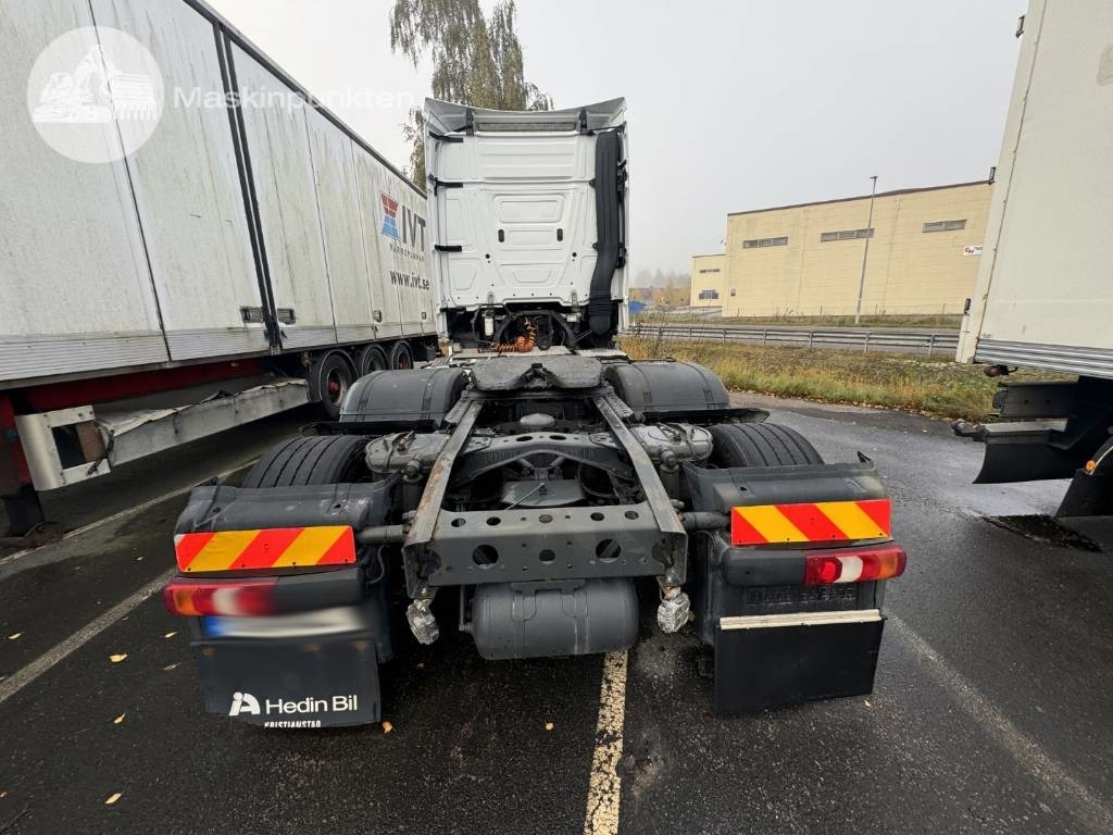 Mercedes-Benz Actros 2545 - Sattelzugmaschine: das Bild 4 Mercedes-Benz Actros 2545 - Sattelzugmaschine: das Bild 4