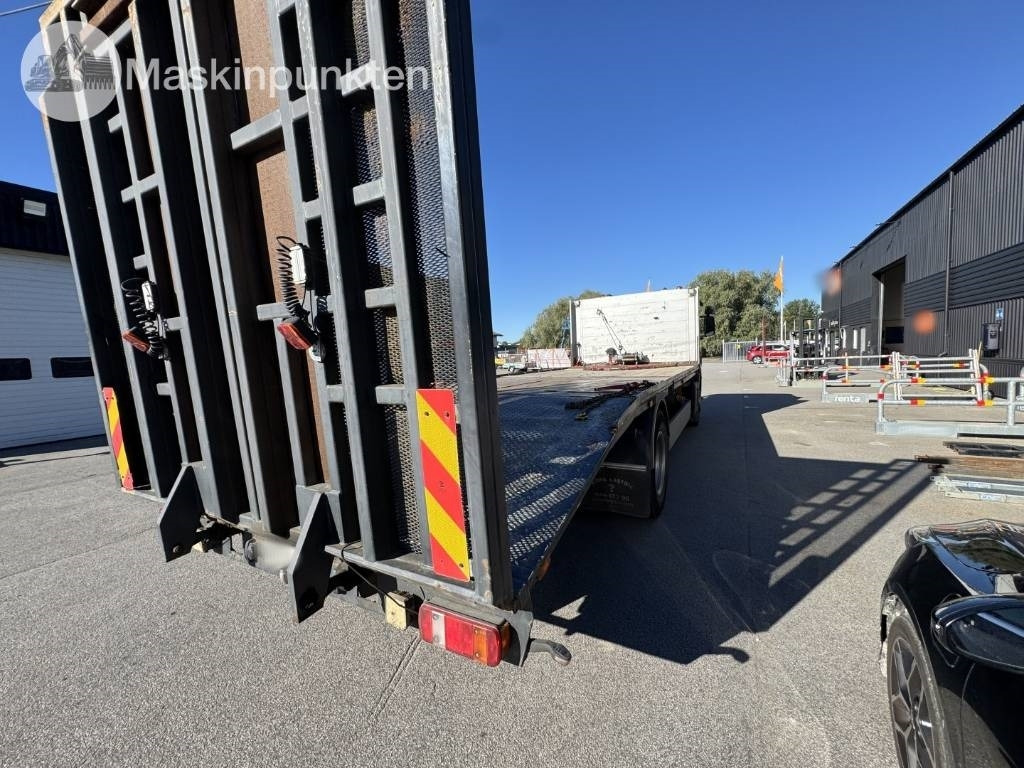 Scania P 94 D - Abschleppwagen: das Bild 3 Scania P 94 D - Abschleppwagen: das Bild 3