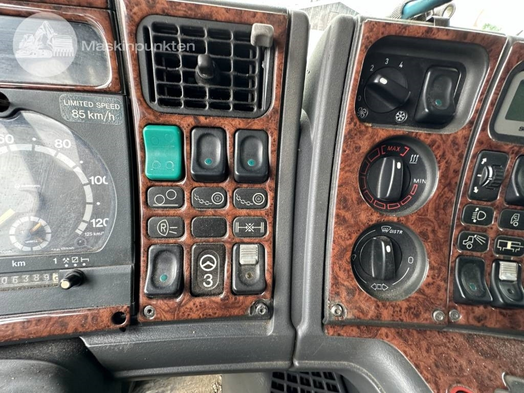 Containerwagen/ Wechselfahrgestell LKW Scania R 124 LB: das Bild 47