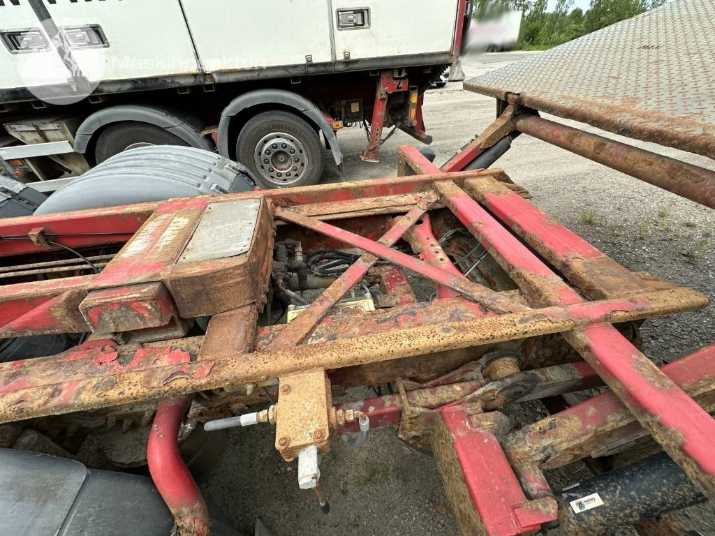 Containerwagen/ Wechselfahrgestell LKW Scania R 124 LB: das Bild 33
