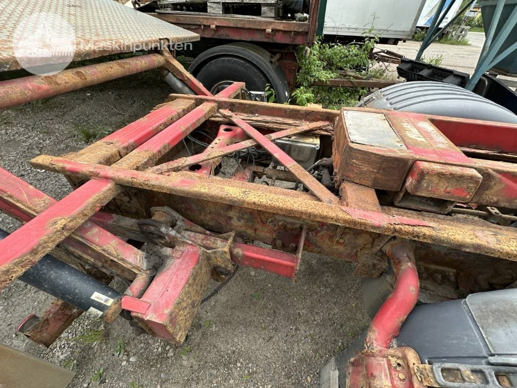 Containerwagen/ Wechselfahrgestell LKW Scania R 124 LB: das Bild 18