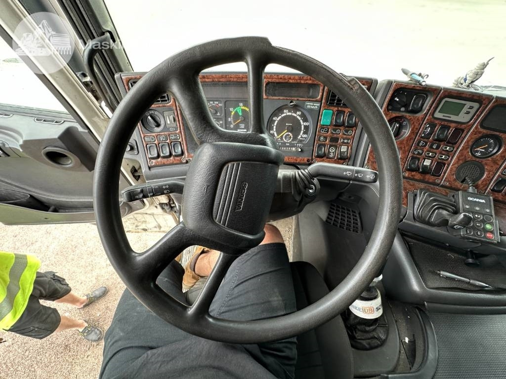 Containerwagen/ Wechselfahrgestell LKW Scania R 124 LB: das Bild 46