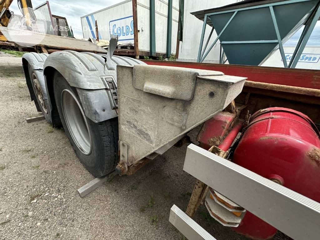 Containerwagen/ Wechselfahrgestell LKW Scania R 124 LB: das Bild 14