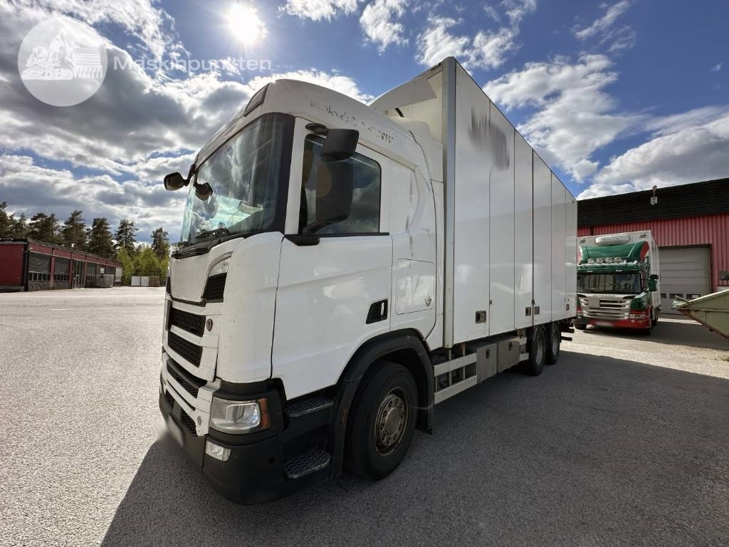 Scania R 520 - Koffer LKW: das Bild 1 Scania R 520 - Koffer LKW: das Bild 1