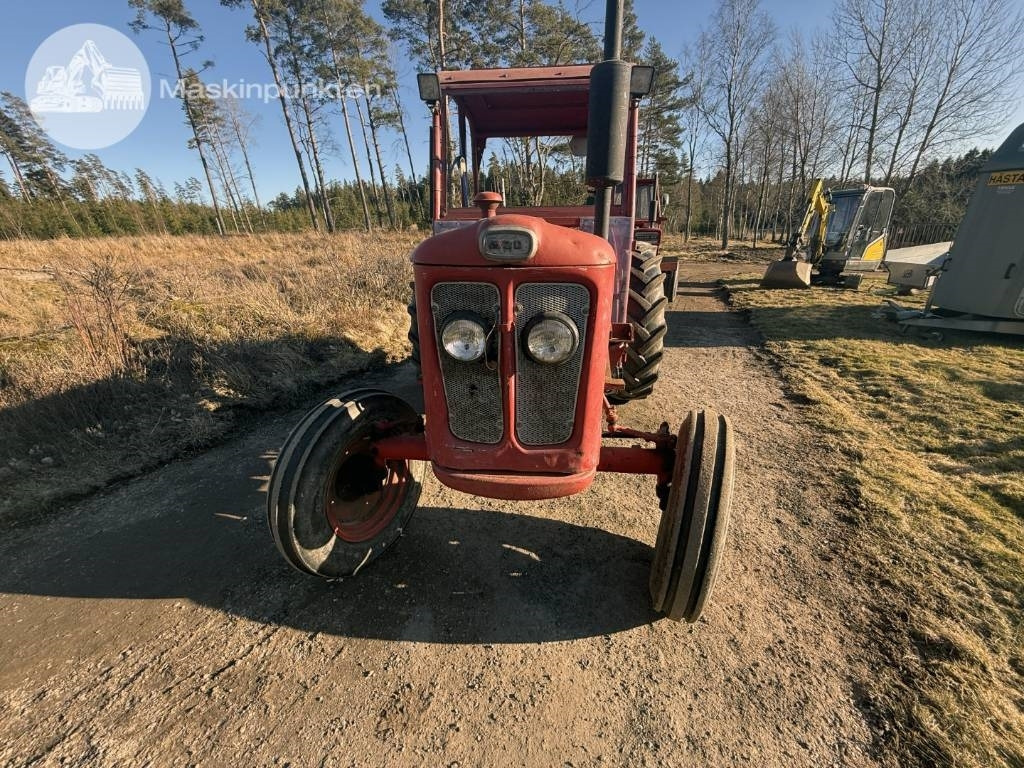 Volvo BM 320 - Traktor: das Bild 2 Volvo BM 320 - Traktor: das Bild 2
