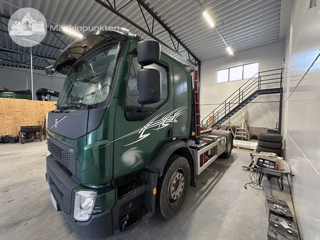 Volvo FE 280 - Abrollkipper: das Bild 3 Volvo FE 280 - Abrollkipper: das Bild 3