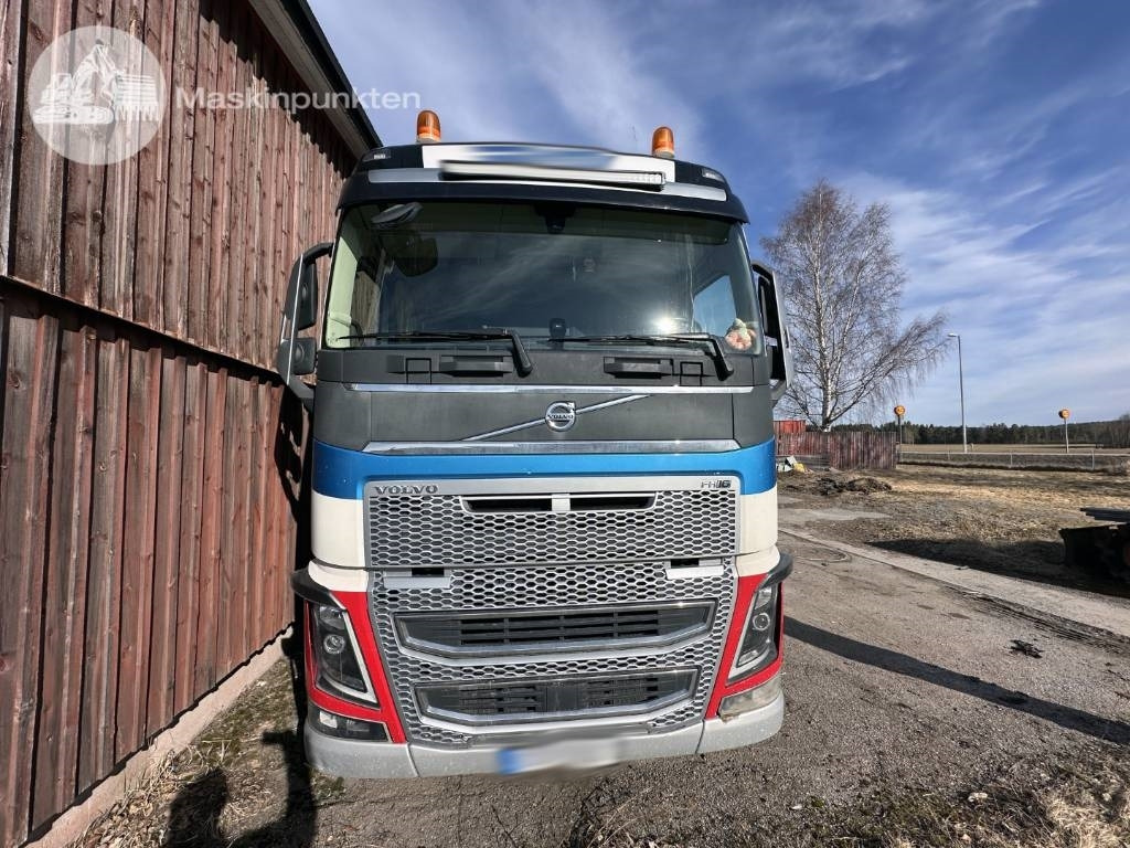 Volvo FH 16 660 - Holztransporter: das Bild 3 Volvo FH 16 660 - Holztransporter: das Bild 3