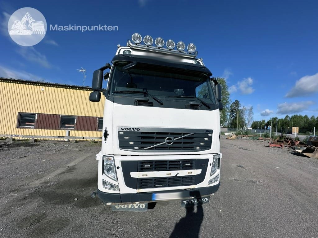 Volvo FH 500 - Abrollkipper: das Bild 3 Volvo FH 500 - Abrollkipper: das Bild 3