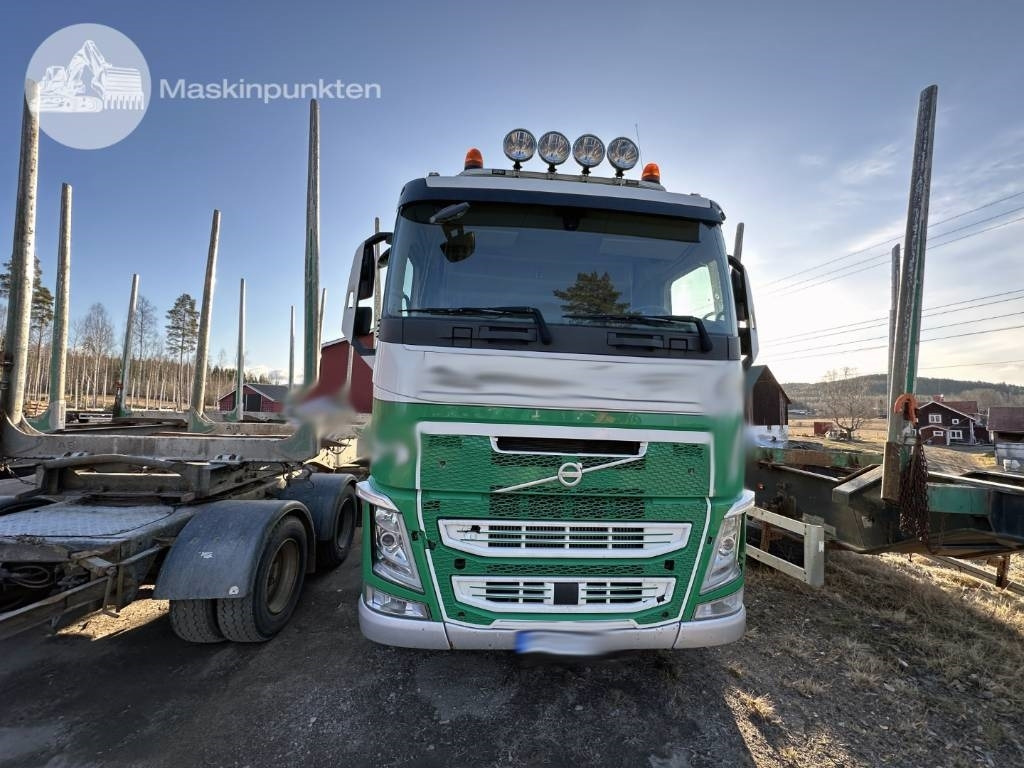 Volvo FH 540 - Holztransporter: das Bild 2 Volvo FH 540 - Holztransporter: das Bild 2