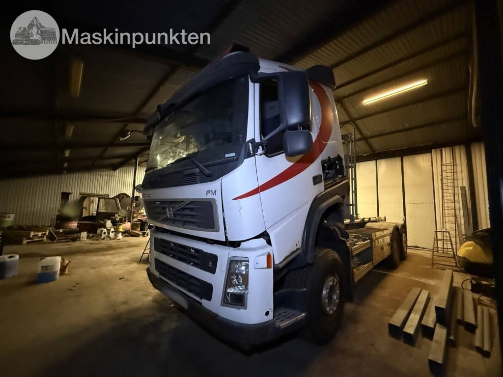 Volvo FM 400-480 krokbil - Abrollkipper: das Bild 1 Volvo FM 400-480 krokbil - Abrollkipper: das Bild 1