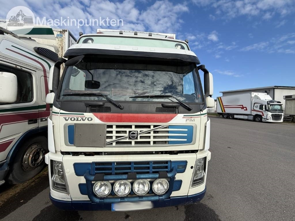 Volvo FM 440 - Koffer LKW: das Bild 2 Volvo FM 440 - Koffer LKW: das Bild 2