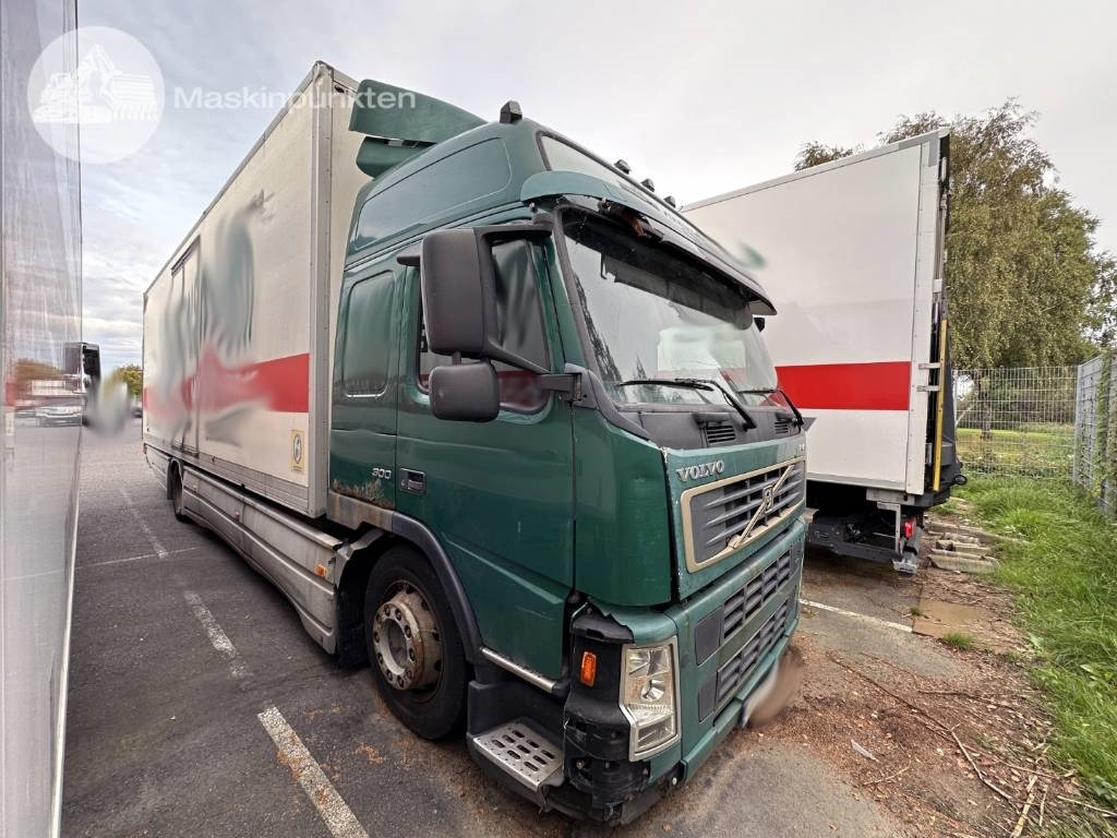 Volvo FM 9 300 - Koffer LKW: das Bild 1 Volvo FM 9 300 - Koffer LKW: das Bild 1