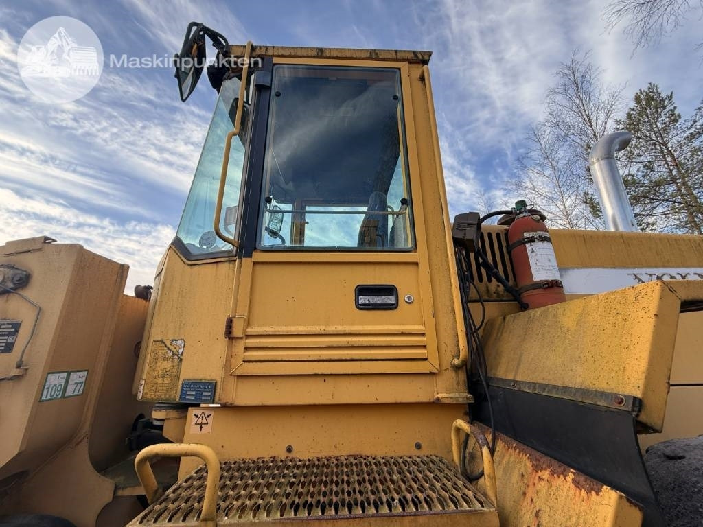 Radlader Volvo L 120 C: das Bild 9