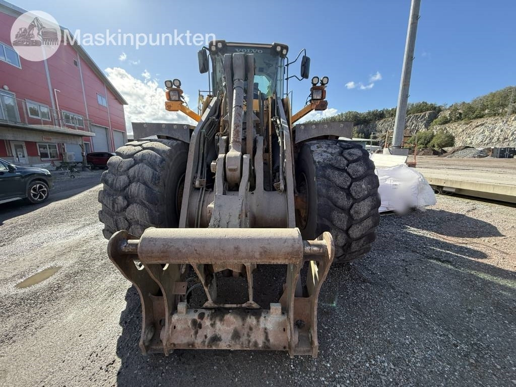 Volvo L 180 F - Radlader: das Bild 2 Volvo L 180 F - Radlader: das Bild 2