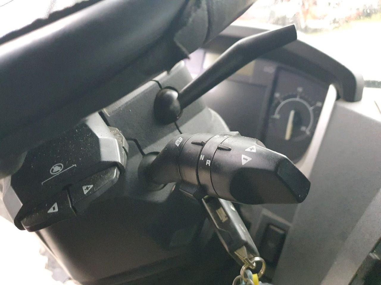 Abrollkipper RENAULT C 480 P6X2 AMPIROLL: das Bild 14