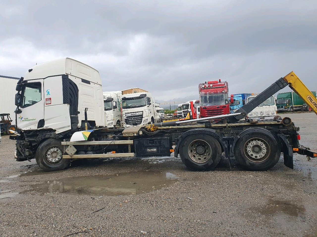 Innenraum Bild 1: Abrollkipper RENAULT C 480 P6X2 AMPIROLL