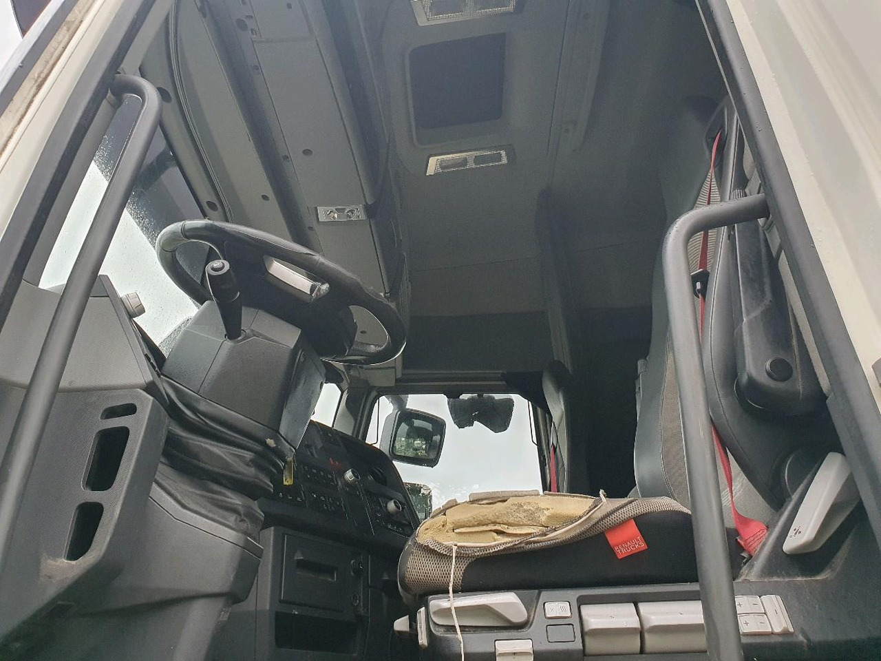 Abrollkipper RENAULT C 480 P6X2 AMPIROLL: das Bild 9