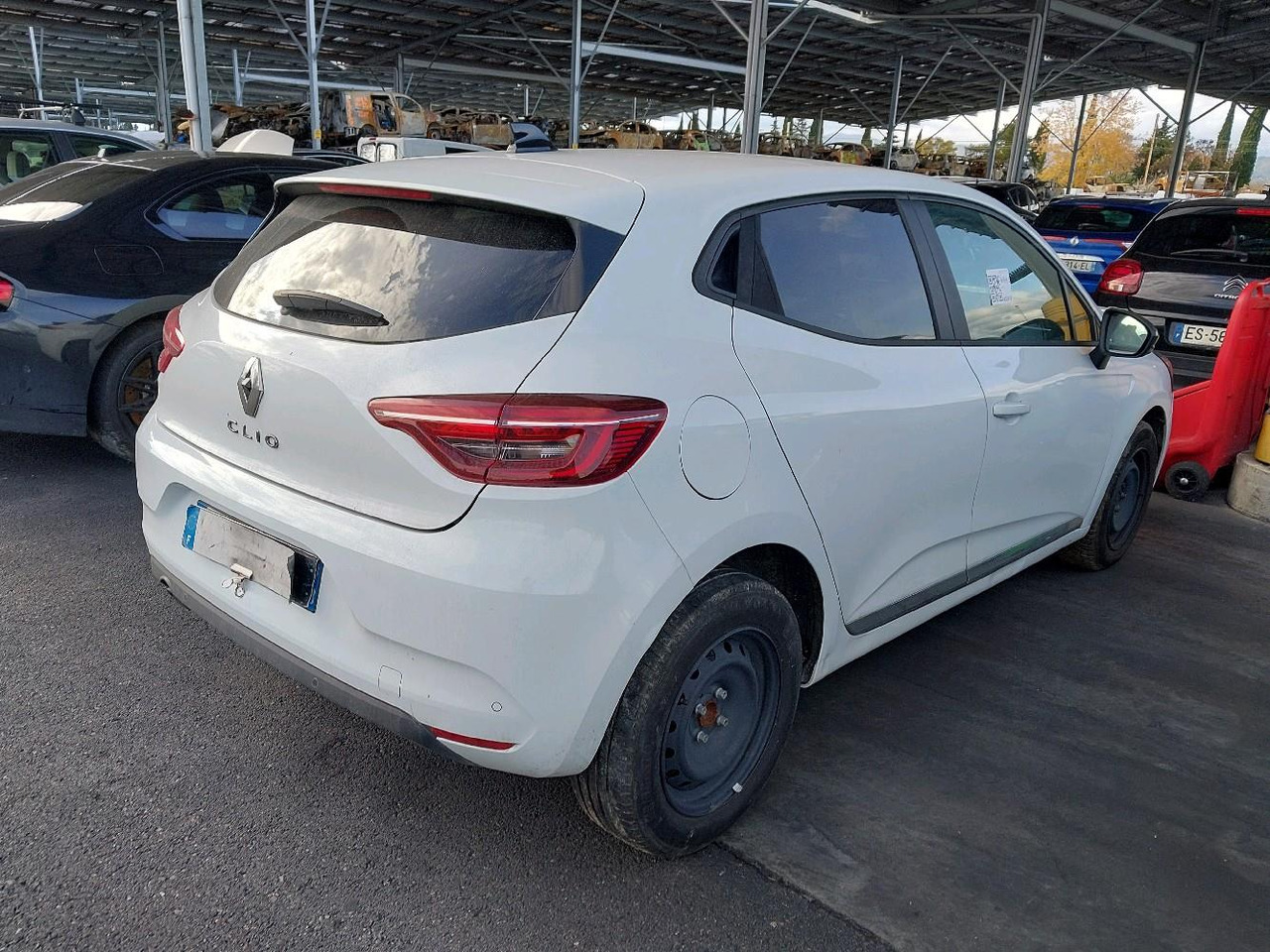 RENAULT CLIO V 1.0 TCE 90 EVOLUTION - PKW: das Bild 4 RENAULT CLIO V 1.0 TCE 90 EVOLUTION - PKW: das Bild 4