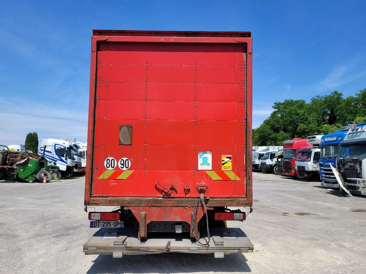 RENAULT D19 WIDE - Koffer LKW: das Bild 5 RENAULT D19 WIDE - Koffer LKW: das Bild 5