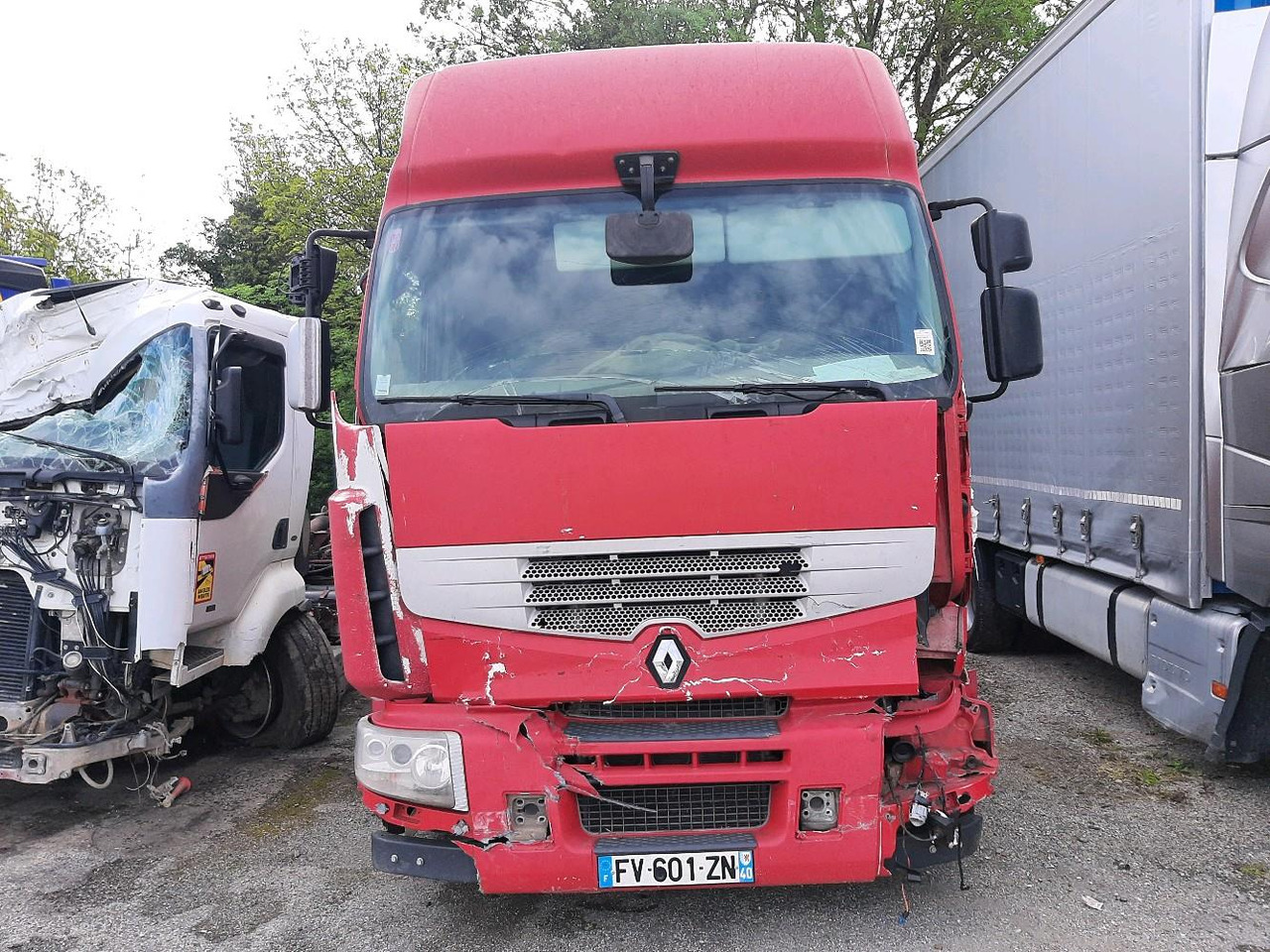 RENAULT PREMIUM 470 PLATEAU - Pritsche LKW: das Bild 2 RENAULT PREMIUM 470 PLATEAU - Pritsche LKW: das Bild 2