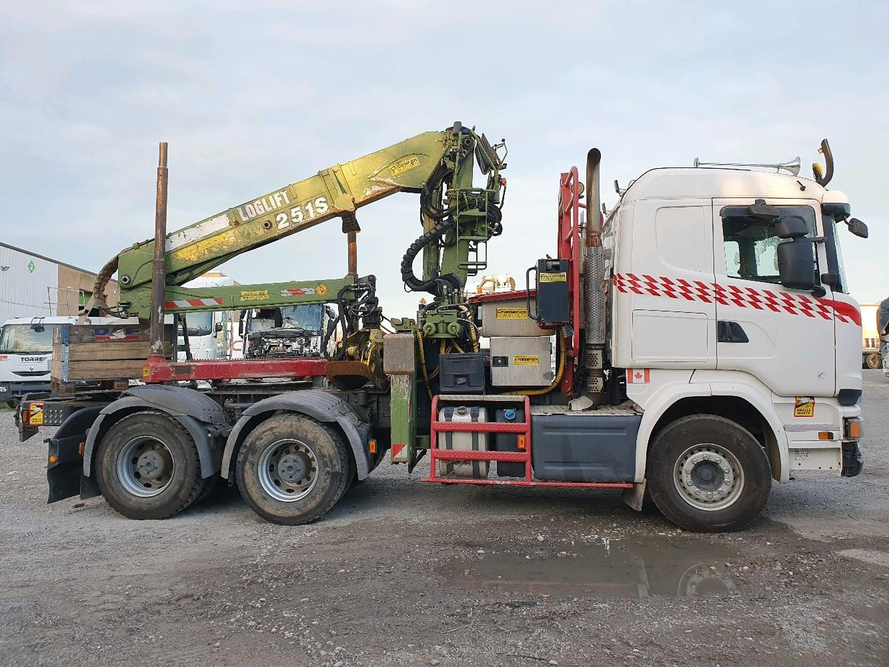 SCANIA R 580 FOREST GRUE - Sattelzugmaschine: das Bild 3 SCANIA R 580 FOREST GRUE - Sattelzugmaschine: das Bild 3