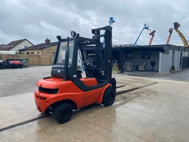 Linde H 30 D-03 - Dieselstapler: das Bild 3 Linde H 30 D-03 - Dieselstapler: das Bild 3