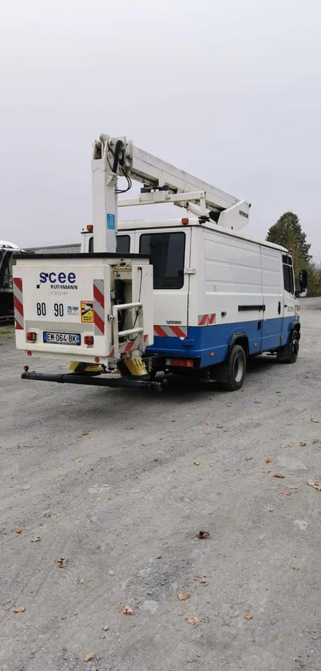 Mercedes-Benz VARIO 815D 17 M - LKW mit Arbeitsbühne: das Bild 4 Mercedes-Benz VARIO 815D 17 M - LKW mit Arbeitsbühne: das Bild 4