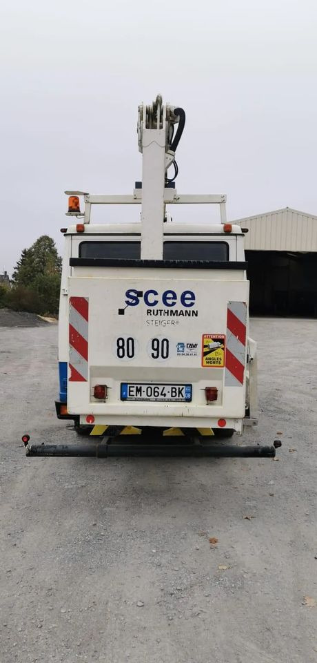 Mercedes-Benz VARIO 815D 17 M - LKW mit Arbeitsbühne: das Bild 5 Mercedes-Benz VARIO 815D 17 M - LKW mit Arbeitsbühne: das Bild 5