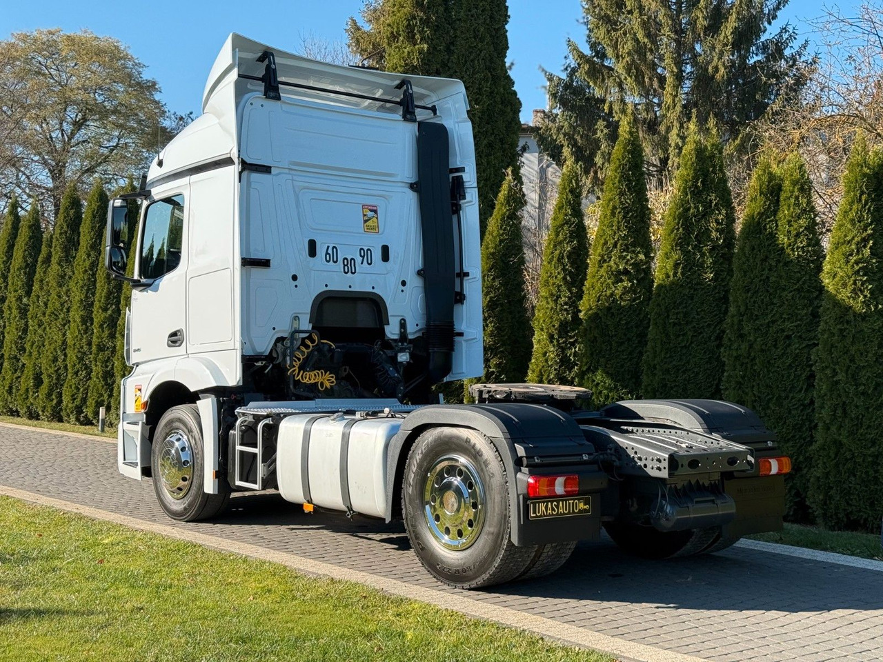 Mercedes-Benz ACTROS 1845 - Sattelzugmaschine: das Bild 5 Mercedes-Benz ACTROS 1845 - Sattelzugmaschine: das Bild 5