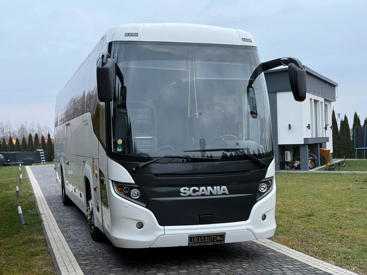 Scania TOURING HD HIGER - Reisebus: das Bild 1 Scania TOURING HD HIGER - Reisebus: das Bild 1