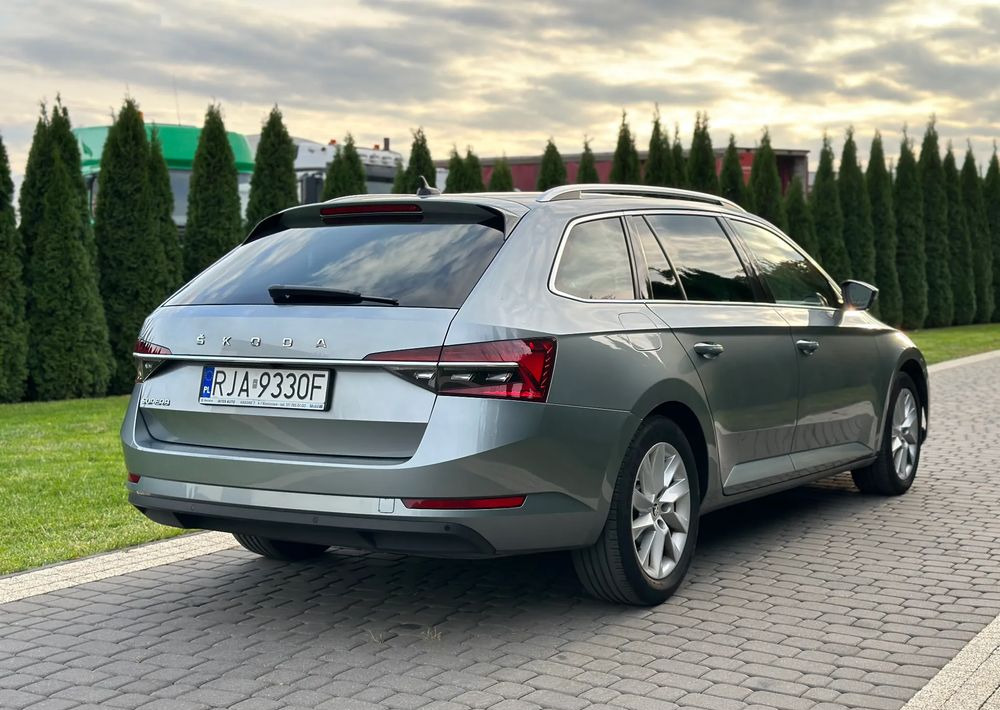 Skoda Superb 2.0 TDI SCR Style DSG - PKW: das Bild 5 Skoda Superb 2.0 TDI SCR Style DSG - PKW: das Bild 5