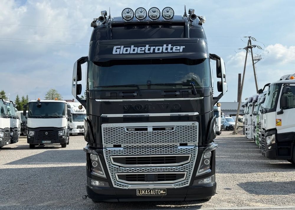 Volvo FH16 660 HP TANDEM 6x2 LIMITED EDITION - Plane LKW: das Bild 2 Volvo FH16 660 HP TANDEM 6x2 LIMITED EDITION - Plane LKW: das Bild 2
