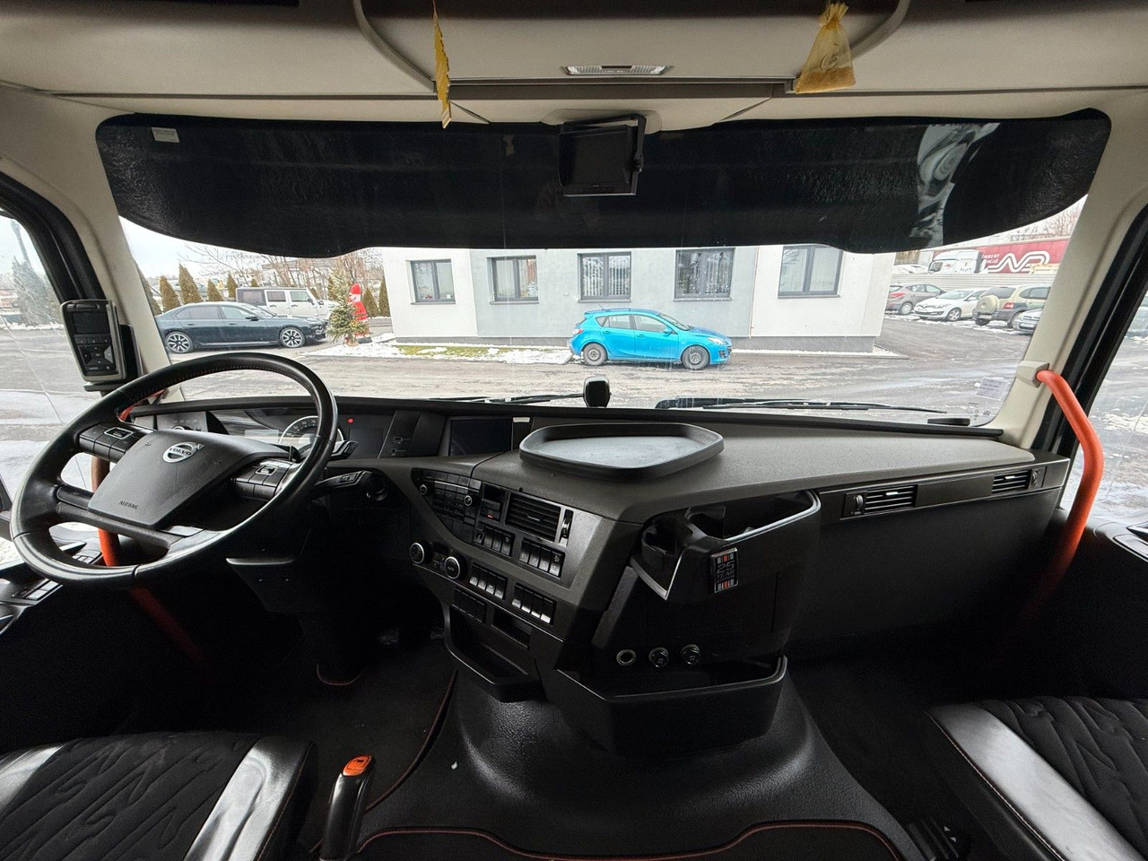 Volvo FH16 660 HP XL   TANDEM 6x2 LIMITED EDITION - Leasing Volvo FH16 660 HP XL   TANDEM 6x2 LIMITED EDITION: das Bild 15