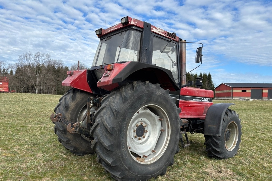CASE IH 1455 XL - Traktor: das Bild 5 CASE IH 1455 XL - Traktor: das Bild 5