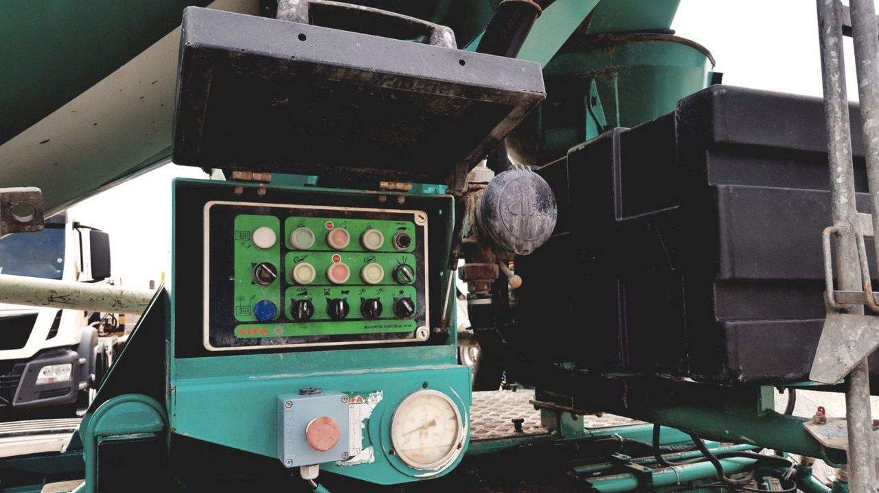 Betonpumpe MAN TGS 41.480 - 8x6 mit CIFA MK-20: das Bild 9