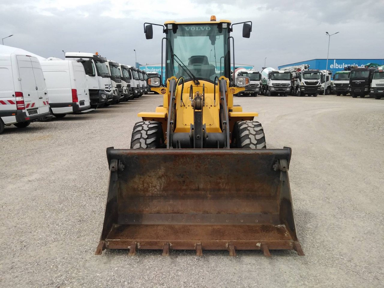 VOLVO L30G - Radlader: das Bild 2 VOLVO L30G - Radlader: das Bild 2