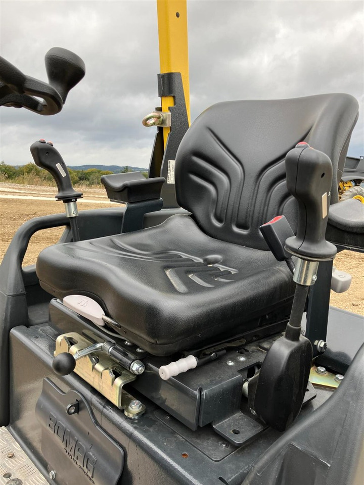 BOMAG DE BW 100 ADe-5 - Walzen: das Bild 2 BOMAG DE BW 100 ADe-5 - Walzen: das Bild 2