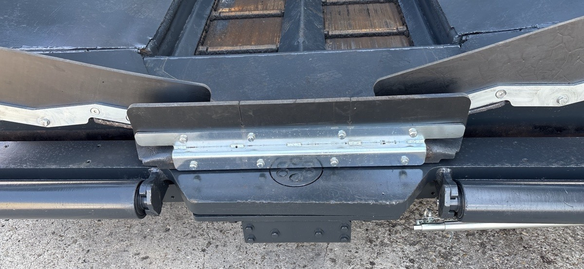 Asphaltfertiger/ Straßenfertiger BOMAG IT BF 600 P-2 S500 Stage IV/Tier 4f: das Bild 12 Asphaltfertiger/ Straßenfertiger BOMAG IT BF 600 P-2 S500 Stage IV/Tier 4f: das Bild 12